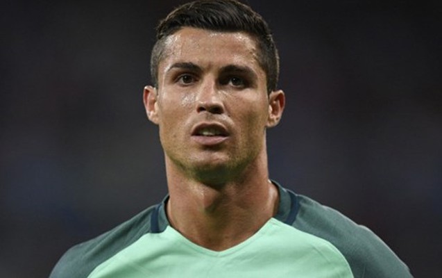 Ronaldo 20 yaşlı qıza təcavüzdə ittiham olunur