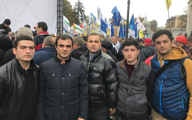 Diasporamız Saakaşviliyə dəstək üçün mitinqə qatıldı -