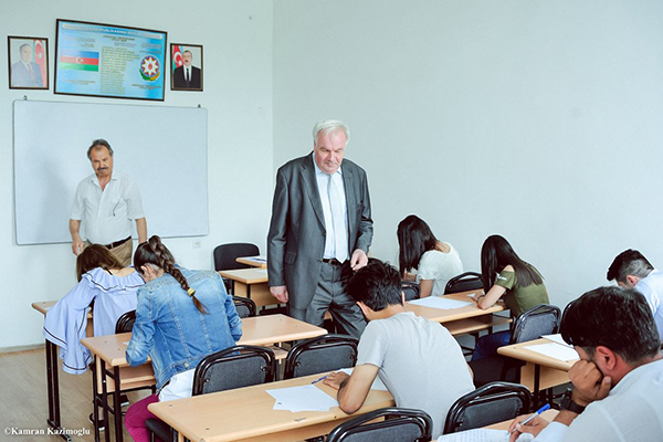 Qərbi Kaspi Universitetində imtahanlar davam edir