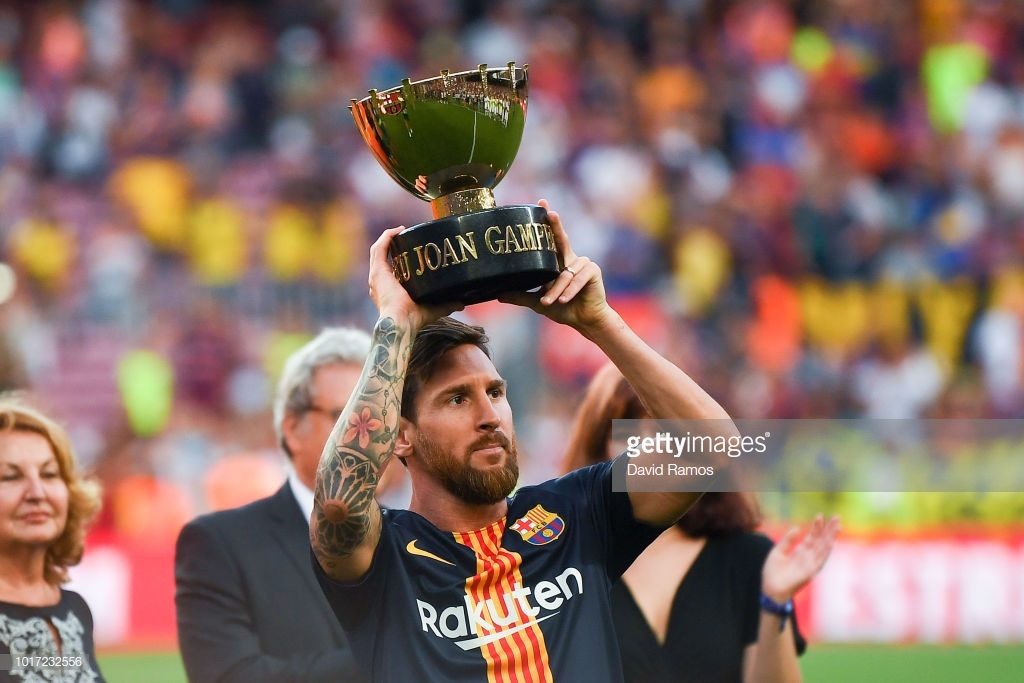 “Barselona” mövsümə kubokla başlayır 