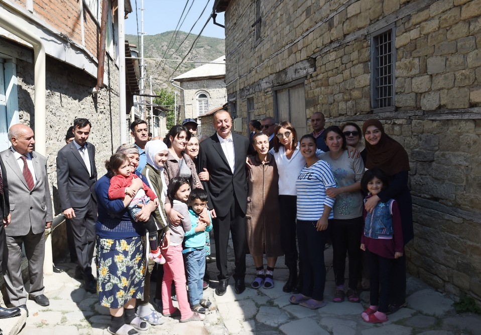 “İstəyirdim əliboş gəlməyim...” - İlham Əliyev