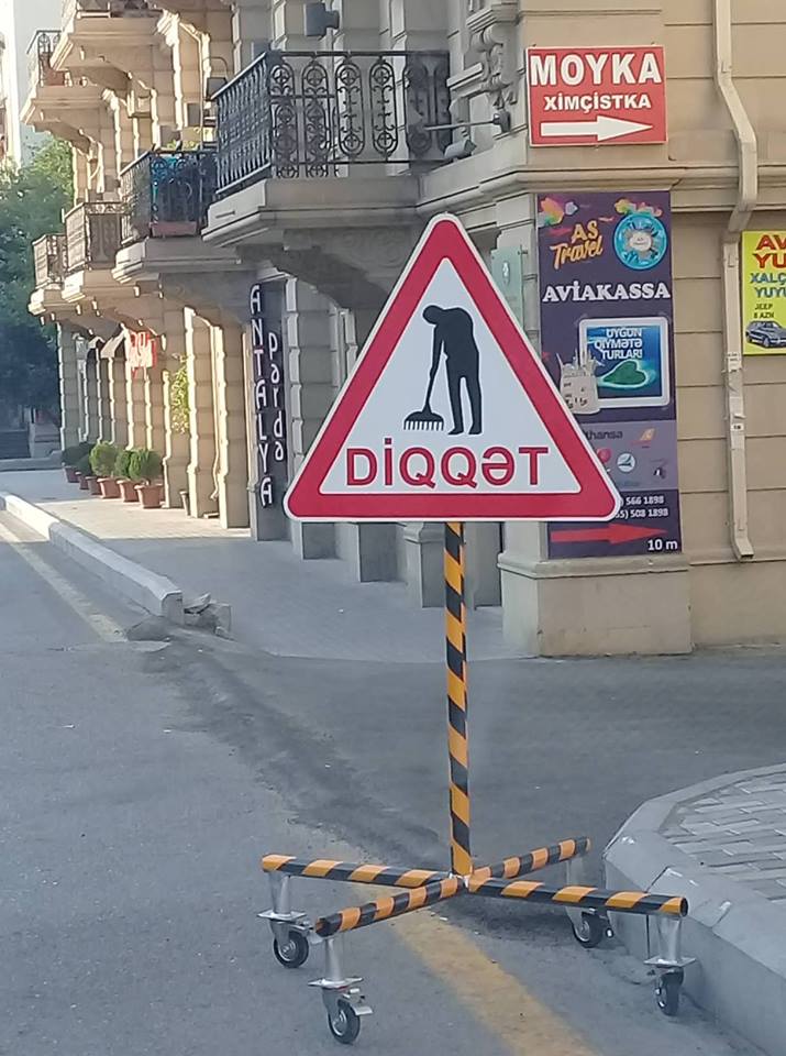 Bakıda yeni yol nişanı - Foto