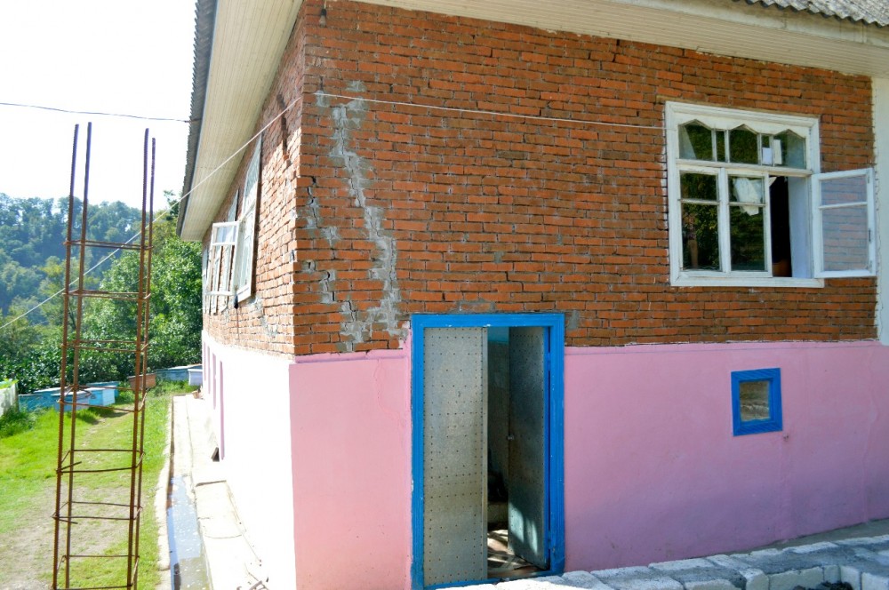 Zəlzələnin ziyan vurduğu evlər - Fotolar