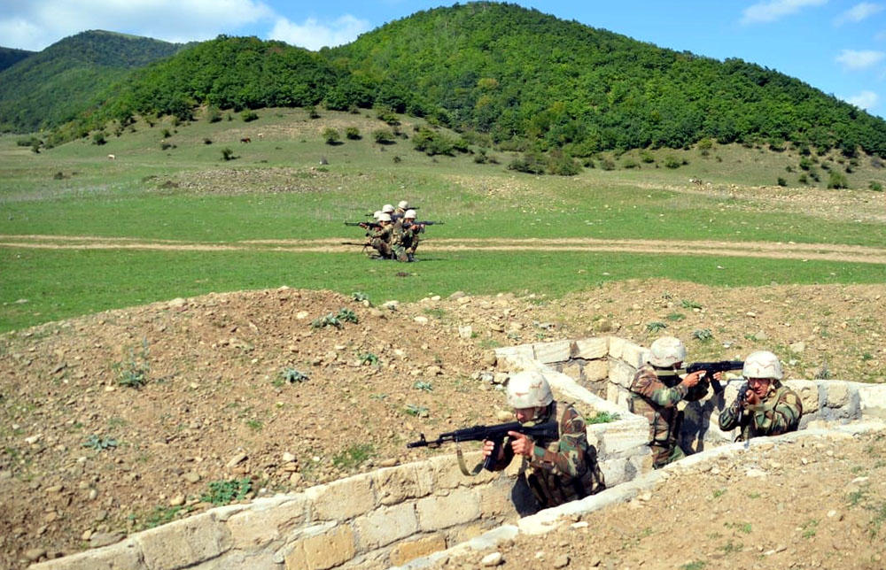 Hərbçilərimiz təlimə başladı