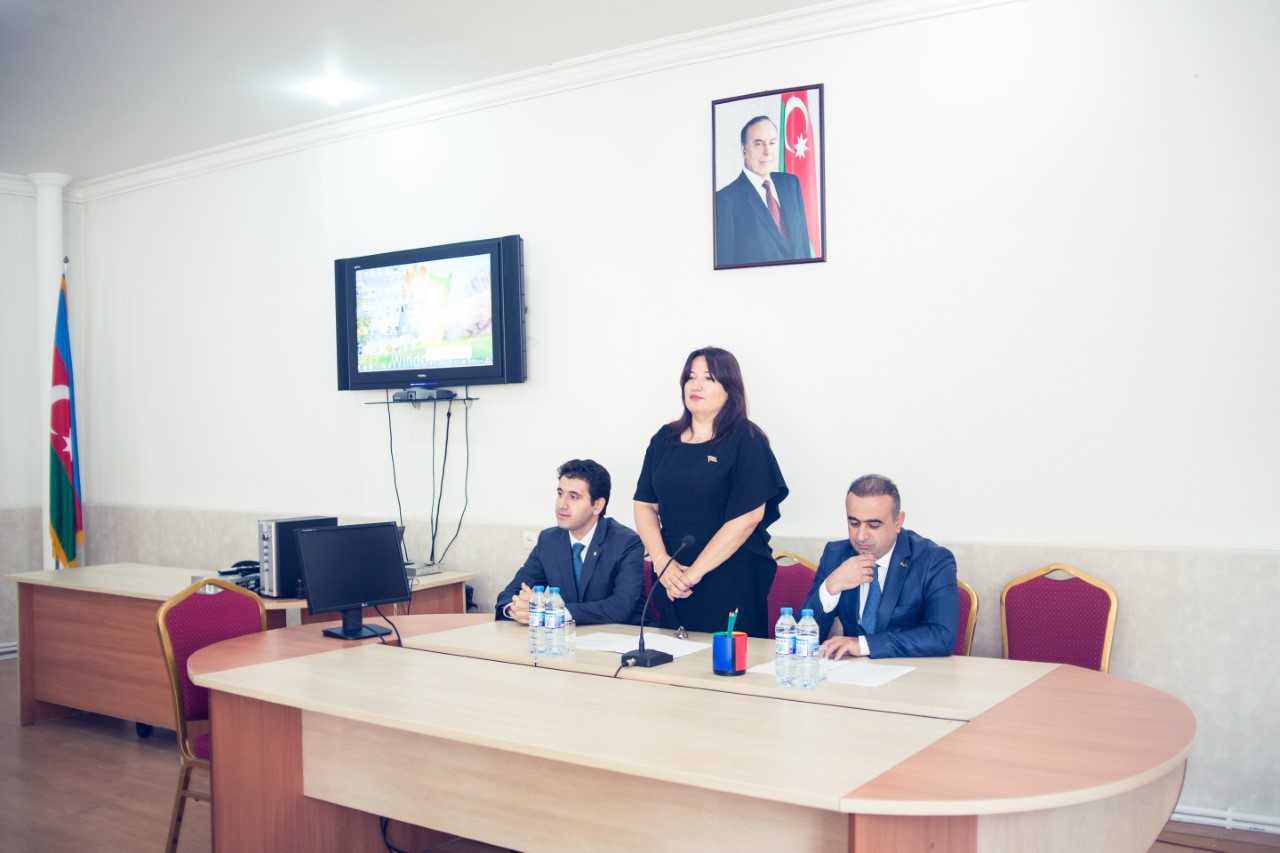 YAP Gəncə şəhər təşkilatı səhiyyə işçiləri ilə görüş keçirib