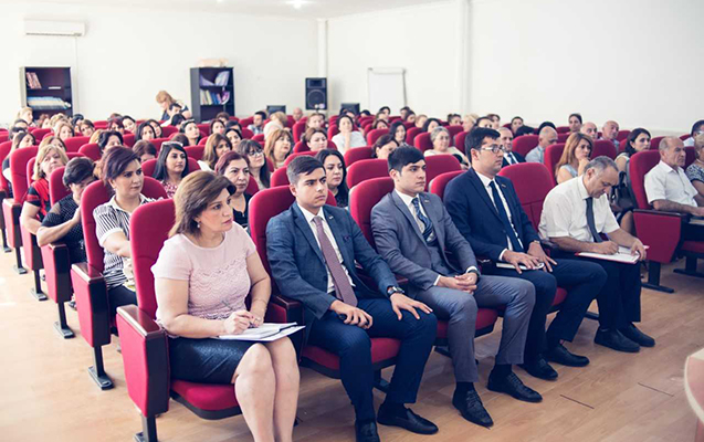 YAP Gəncə şəhər təşkilatı səhiyyə işçiləri ilə görüş keçirib YAP Gəncə şəhər təşkilatı səhiyyə işçiləri ilə görüş keçirib