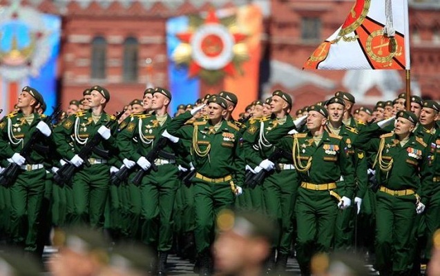297 min hərbiçi, 36 min tank, 1000 helikopter - Rusiya tarixində ən geniş t ...