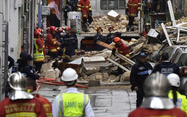 Fransada iki bina çökdü - 10 nəfər dağıntılar altında qaldı