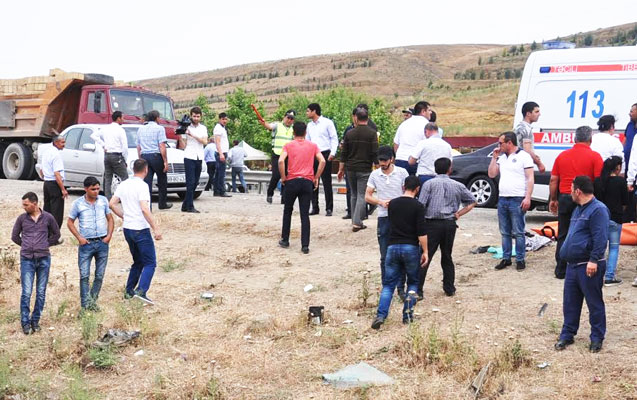 Tələbə qız öldü, 10 nəfər yaralandı - Daha bir faciəvi qəza