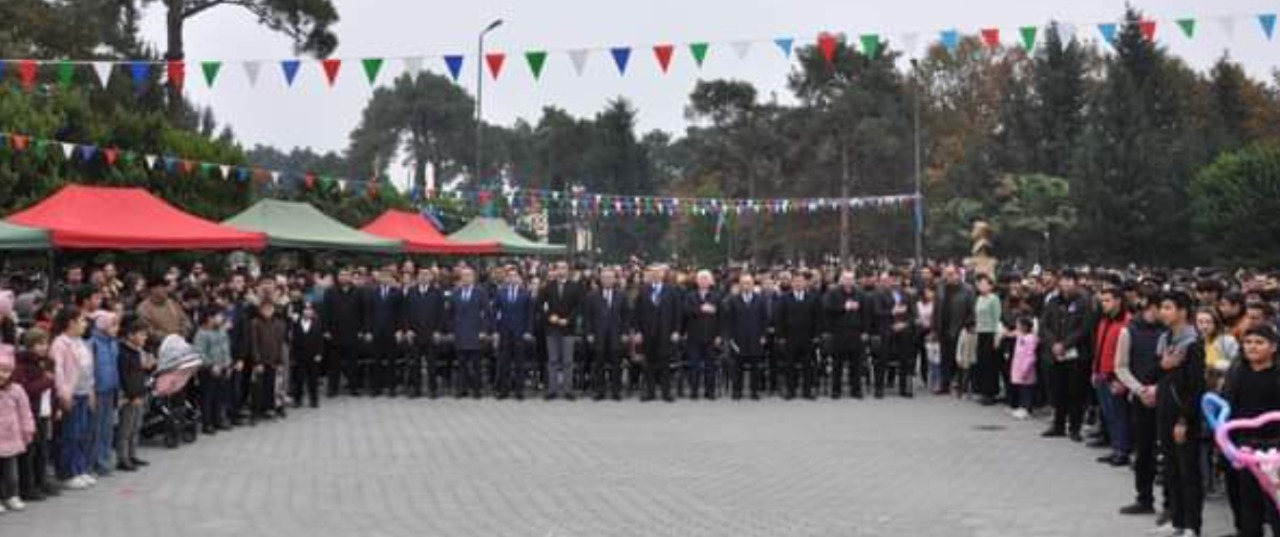 Biləsuvarın icra başçısı "Hinduşka"lar üçün festival keçirdi - FOTO
