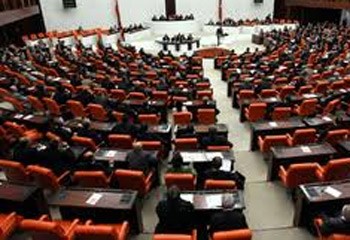 parlamentde-asurani-qeyd-etmek-teklif-olundu