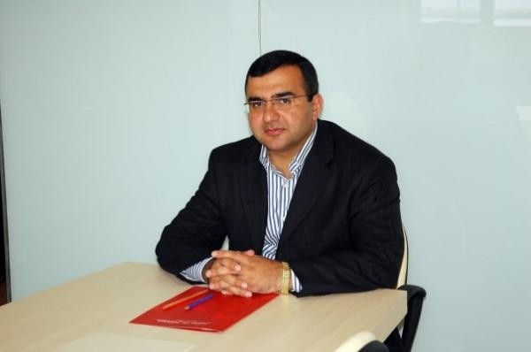 azerbaycanin-diaspor-temsilcisi-turkiye-parlamentinin-sedri-ile-gorusdu