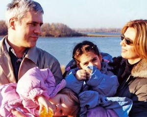 prezidentin-decel-qizlari-masa-ve-vanja