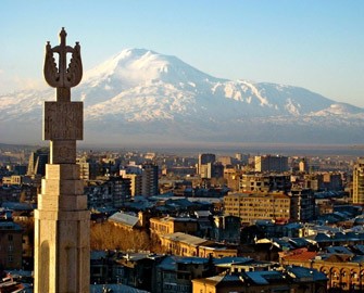deputatlarin-ermenistan-seferine-sert-reaksiya