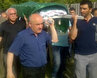 senin-sirin-sirin-laylalarini-men-sene-qaytarim-cenazendemi-ana-seiri-