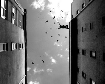 lut-qiz-pencereden-dusdu