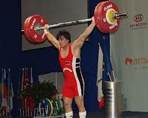 serdar-ortac-niye-evlenmediyini-bakida-aciqladi-foto