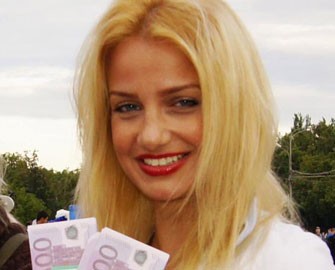 biz-sevgili-deyilik-aygun