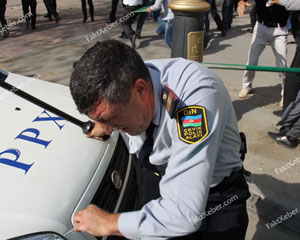 dindarlarin-aksiyasinda-elbeyaxa-doyus-fotolar