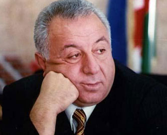 oglum-sehvlerine-gore-cezalandirilib-huseynbala-mirelemov