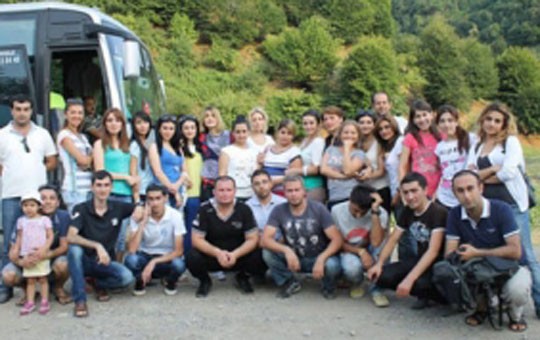 azerbaycanda-jurnalistler-qeyri-adi-souda-toplasacaq