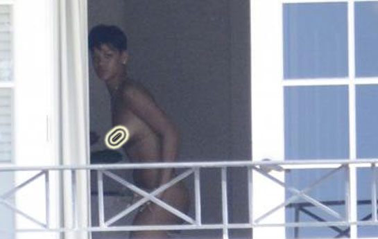 rihannanin-lut-sekilleri-yayildi-fotosessiya