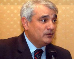 yarimciq-elyazma-ingilis-dilinde-cap-olundu