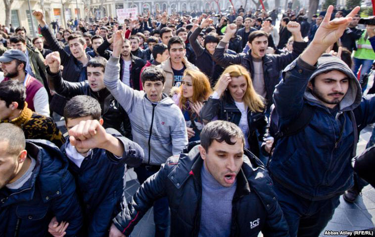 azerbaycanda-facebook-inqilabina-ayrilan-2-milyon-dollar-sensasion-iddiayenilenib