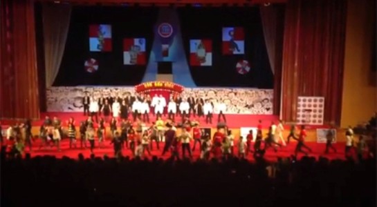 parni-iz-baku-prezident-ucun-flesmob-kecirdi-video