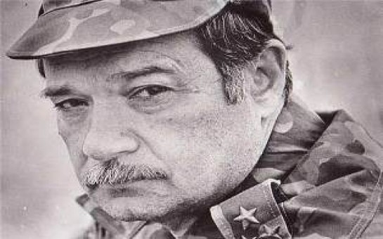 qara-polkovnik-ermeni-bayragini-bele-endirmisdi-
