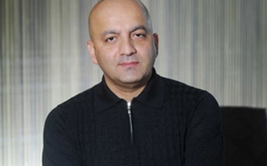 mensimov-guleri-gormek-ucun-hebsxanaya-getdi-