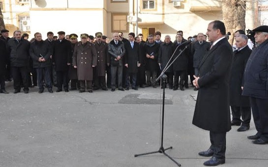 elmar-veliyev-seyyar-qebul-kecirdi-