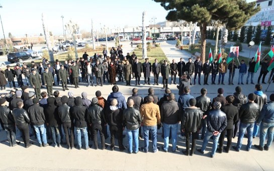 gencleri-esgerliye-gonderdiler-