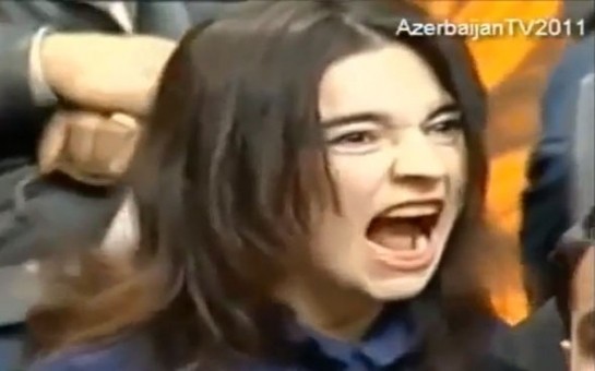 televiziyalardaki-cin-rusvayciliginin-qarsisi-niye-alinmir-