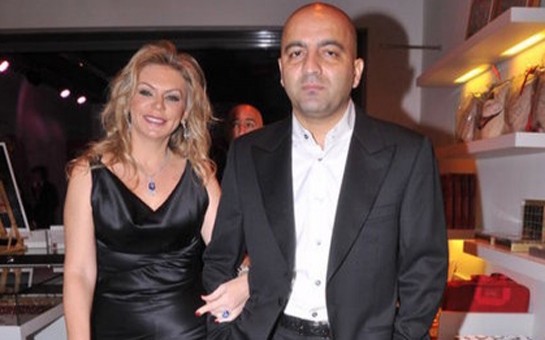 mubariz-mensimov-ondan-bosanmaq-isteyen-arvadinin-iki-masinini-zorla-elinden-aldi