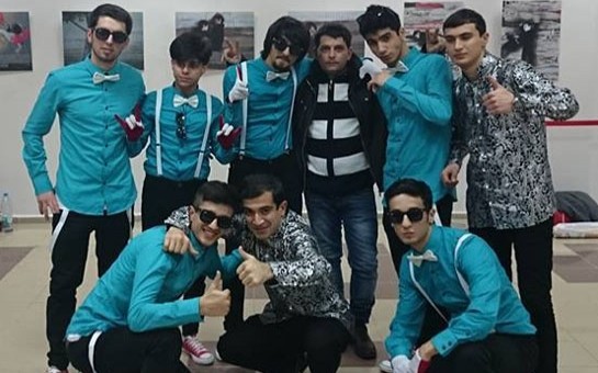 azerbaycanli-qrup-yarimfinala-vesiqe-qazandi-