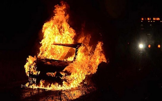 bakida-minik-avtomobili-yandi