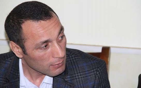 rustem-usubov-jurnalisti-qebul-etdi