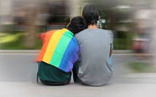 hollandiya-sefirliyinden-azerbaycandaki-geylere-destek