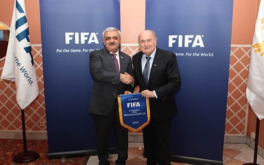 rovneq-abdullayev-fifa-prezidenti-ile-gorusdu