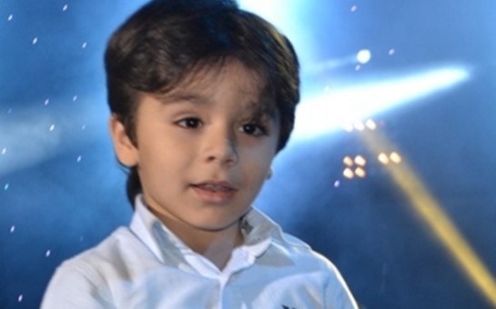 royanin-konsertinde-oglu-sehneye-cixdi-