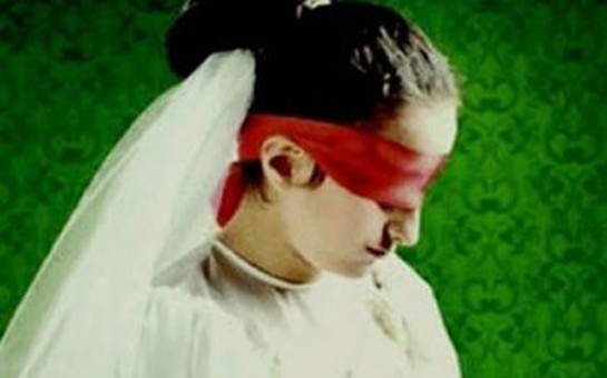 azerbaycanda-15-yasi-olmamis-5-min-qiz-ere-gedib-