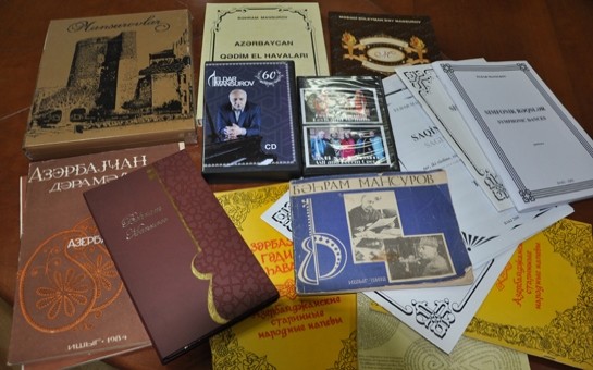 eldar-mansurov-arxivini-amea-nin-kitabxanasina-verdi