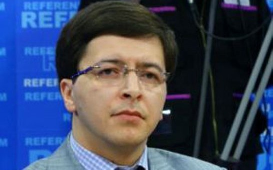 qar-temizleyen-masinin-altinda-qaldi