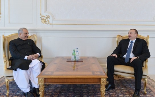 ilham-eliyev-yeni-sefirin-etimadnamesini-qebul-edib-
