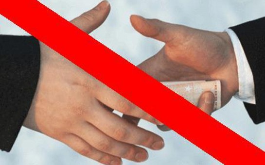 institutun-vezifeli-sexsleri-ile-bagli-korrupsiya-