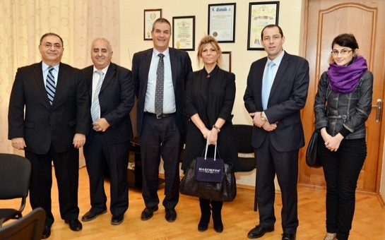 asim-mollazade-israil-sefiri-ile-gorusub