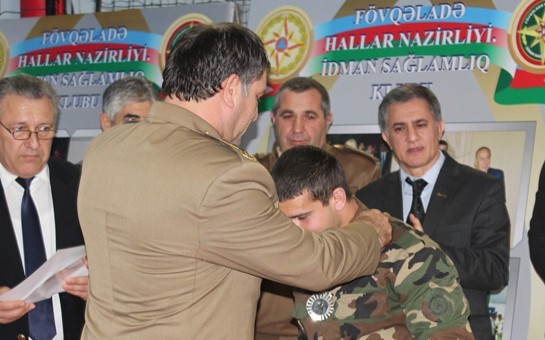 fuzuli-musayev-idmancilari-mukafatlandirdi-