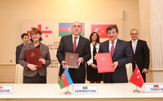 azerbaycan-turkiye-ve-gurcustanin-nazirleri-gencede-gorusdu-