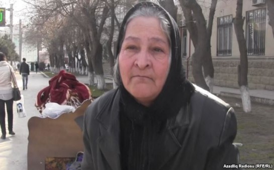 mecburi-kockun-esyalarini-qacqinkomun-qarsisina-tokdu
